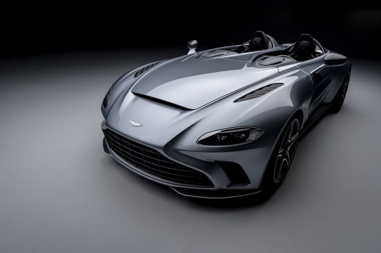 Aston Martin V12 Speedster 2020: nuove immagini ufficiali