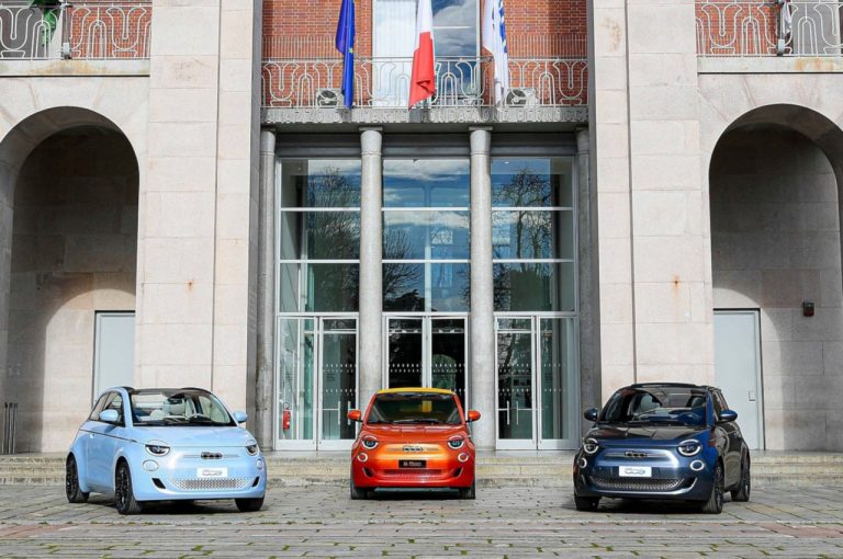 Fiat 500e: immagini ufficiali
