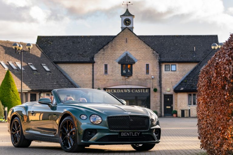 Bentley Continental GT Convertible Equestrian Edition 2020: immagini ufficiali