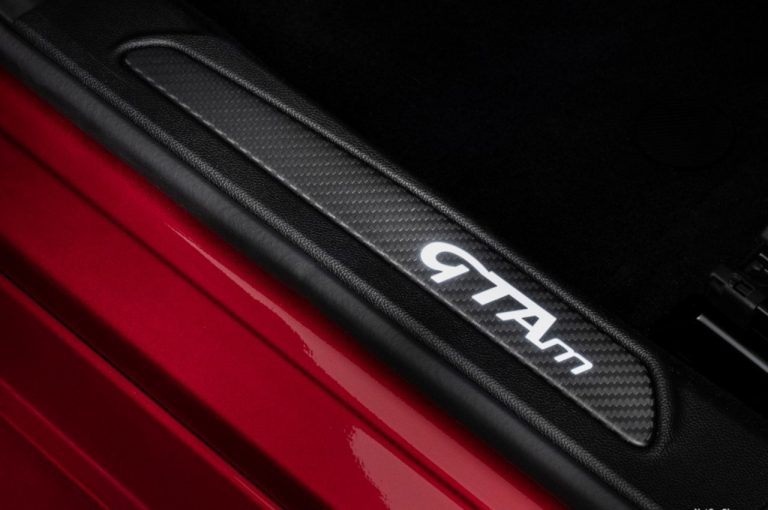 Alfa Romeo Giulia GTA 2020: immagini ufficiali
