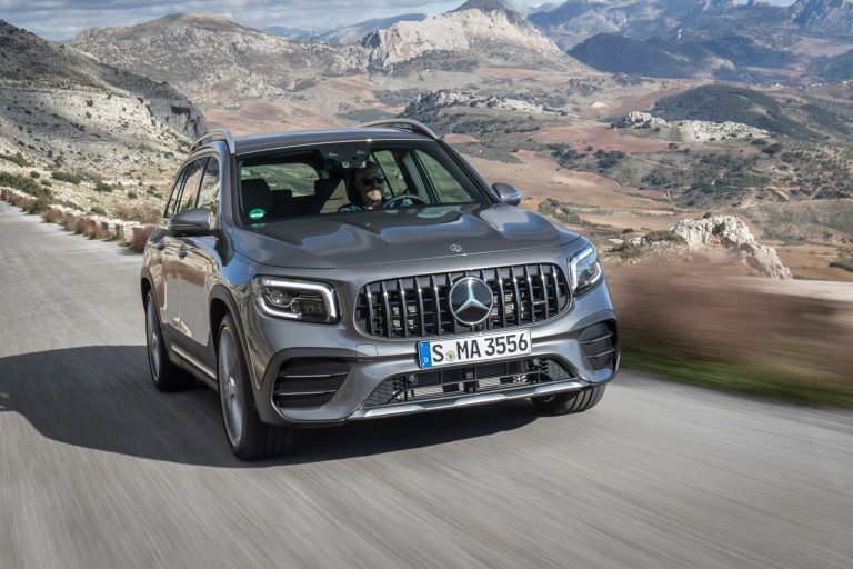 Mercedes-AMG GLB 35 4Matic 2020: immagini ufficiali
