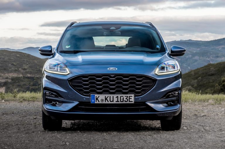 Ford Kuga 2020: immagini ufficiali