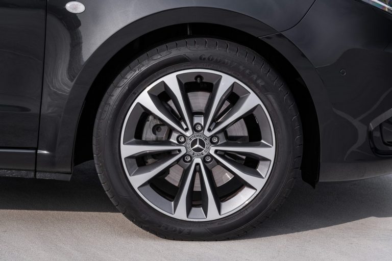 Mercedes Vito ed eVito Tourer 2020: immagini ufficiali
