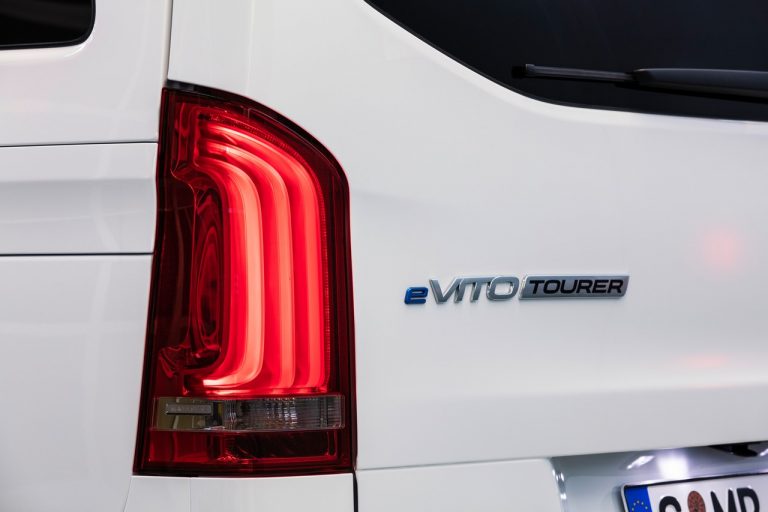Mercedes Vito ed eVito Tourer 2020: immagini ufficiali