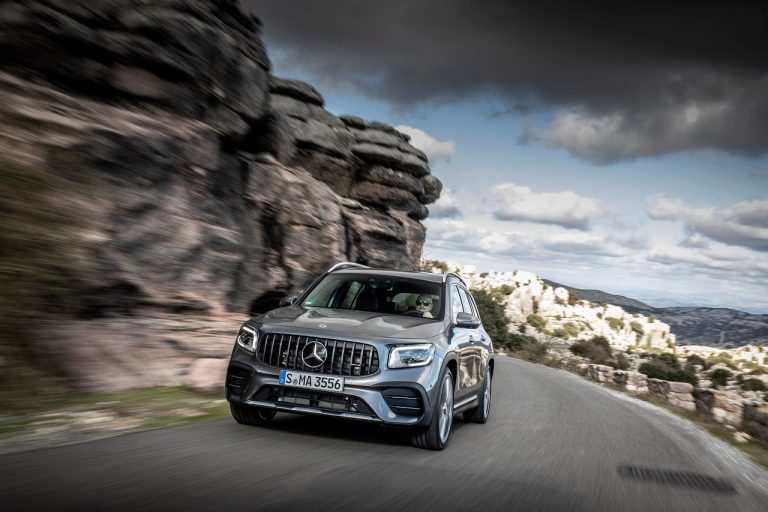 Mercedes-AMG GLB 35 4Matic 2020: immagini ufficiali