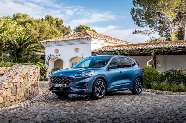 Ford Kuga 2020: immagini ufficiali