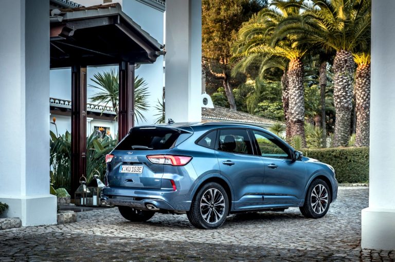 Ford Kuga 2020: immagini ufficiali