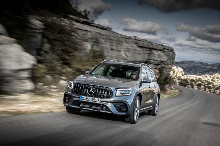 Mercedes-AMG GLB 35 4Matic 2020: immagini ufficiali
