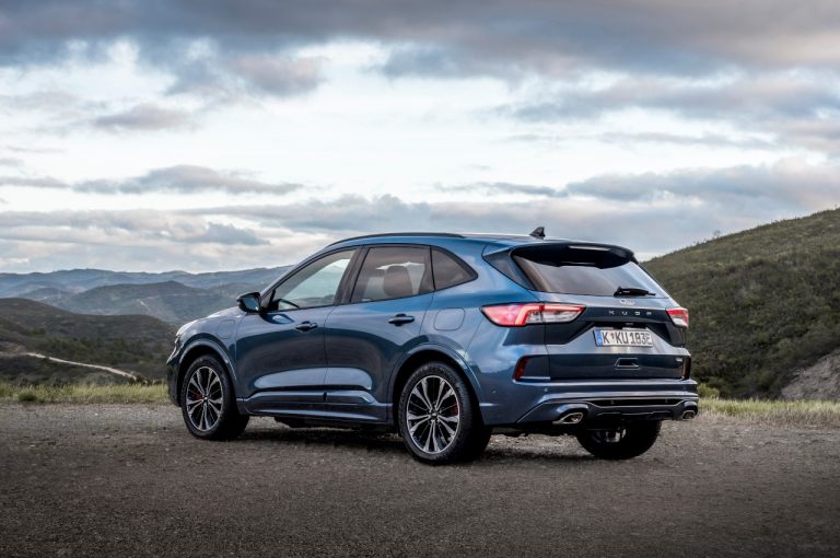 Ford Kuga 2020: immagini ufficiali