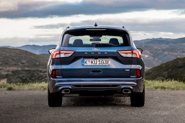 Ford Kuga 2020: immagini ufficiali