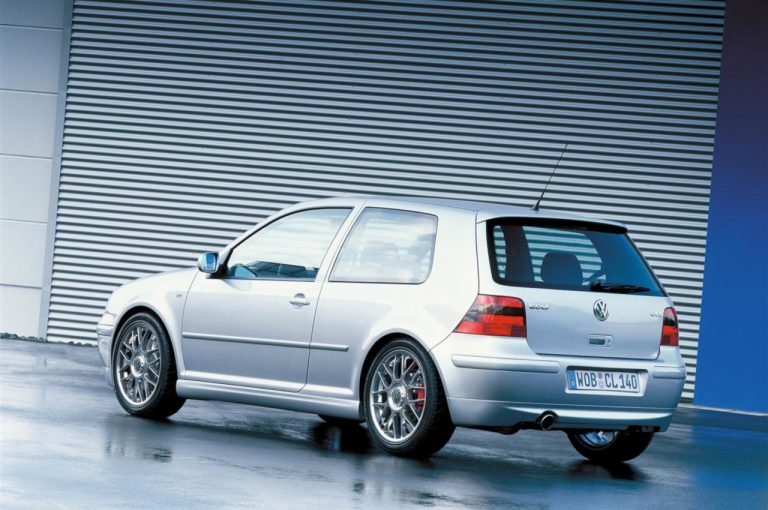 Volkswagen Golf GTI 1976-2020: la storia nelle immagini
