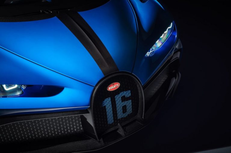 Bugatti Chiron Pur Sport 2020: immagini ufficiali