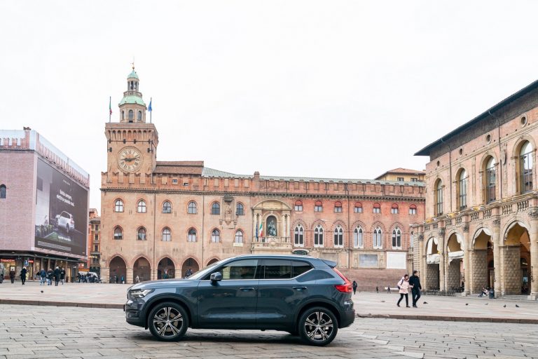 Volvo XC40 Recharge T5 Plug-in Hybrid: immagini ufficiali