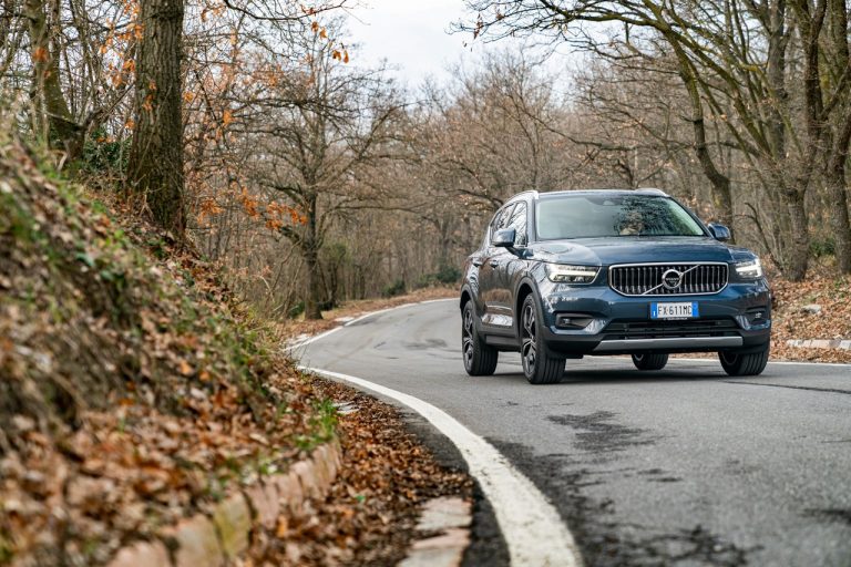 Volvo XC40 Recharge T5 Plug-in Hybrid: immagini ufficiali