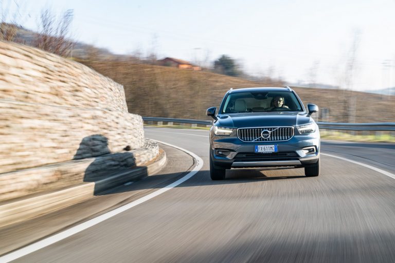Volvo XC40 Recharge T5 Plug-in Hybrid: immagini ufficiali