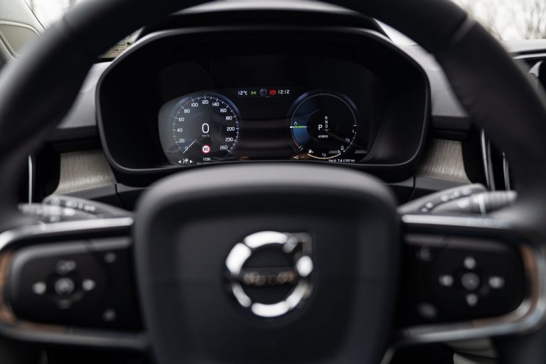 Volvo XC40 Recharge T5 Plug-in Hybrid: immagini ufficiali