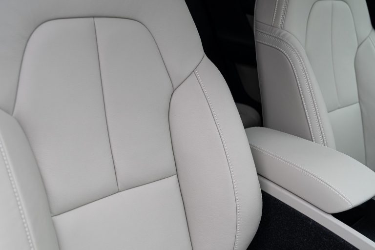 Volvo XC40 Recharge T5 Plug-in Hybrid: immagini ufficiali