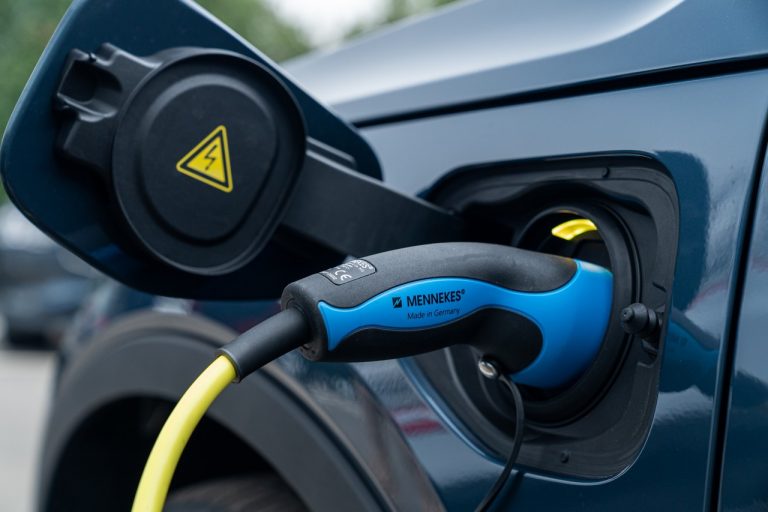 Volvo XC40 Recharge T5 Plug-in Hybrid: immagini ufficiali
