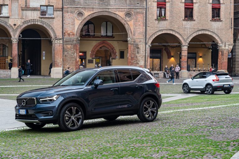 Volvo XC40 Recharge T5 Plug-in Hybrid: immagini ufficiali