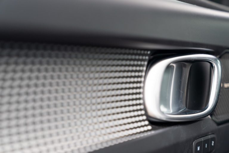 Volvo XC40 Recharge T5 Plug-in Hybrid: immagini ufficiali