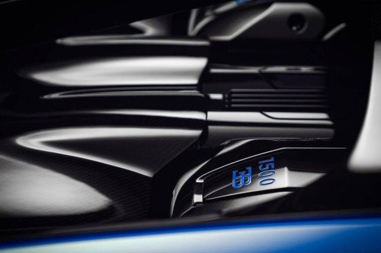 Bugatti Chiron Pur Sport 2020: immagini ufficiali