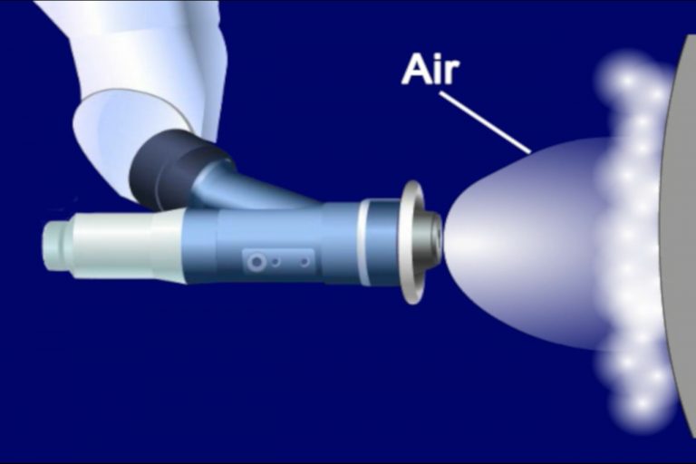 Toyota, nuova tecnologia di verniciatura Airless Paint Atomizer: immagini ufficiali