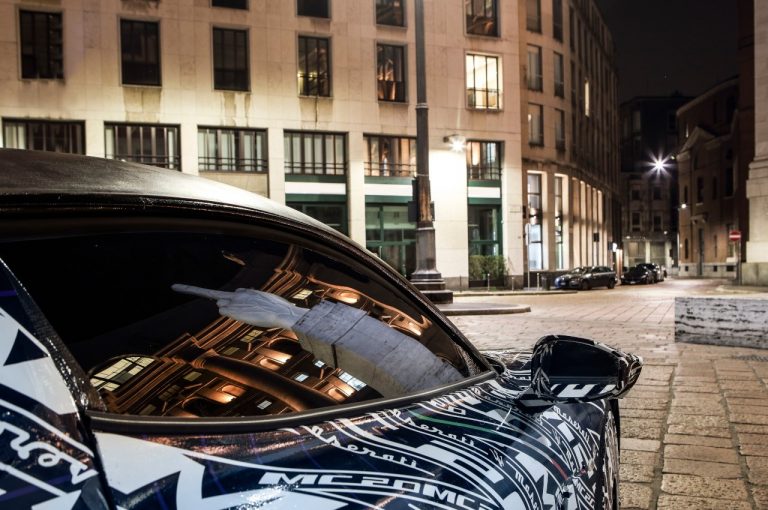 Maserati MC80: immagini ufficiali dei test su strada a Milano