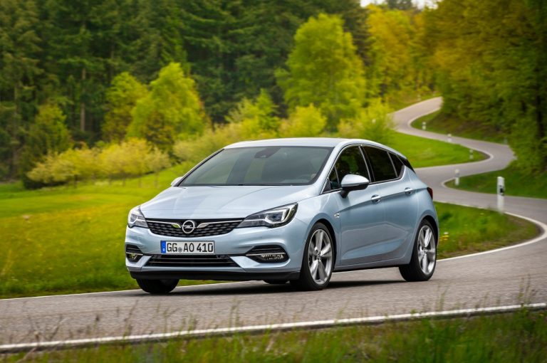 Opel Astra 2020: nuove immagini ufficiali