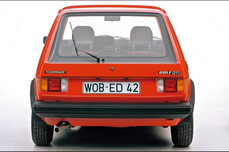 Volkswagen Golf GTI 1976-2020: la storia nelle immagini