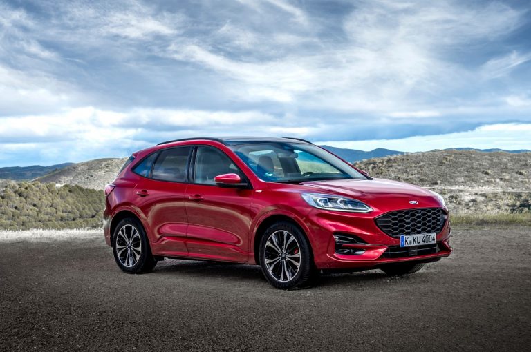 Ford Kuga 2020: immagini ufficiali