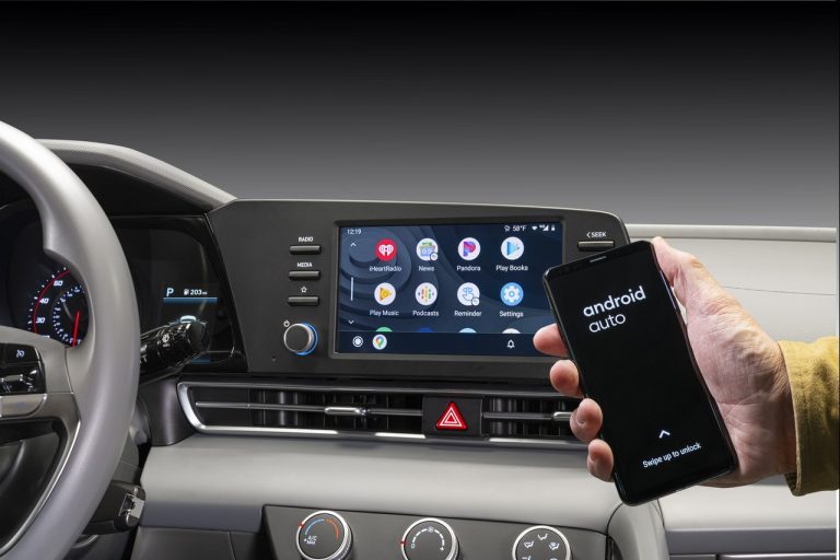 Hyundai Elantra 2021: immagini ufficiali
