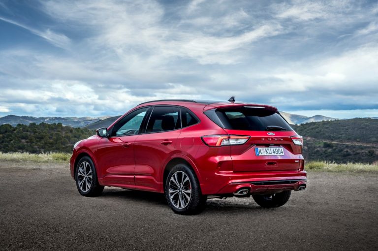 Ford Kuga 2020: immagini ufficiali