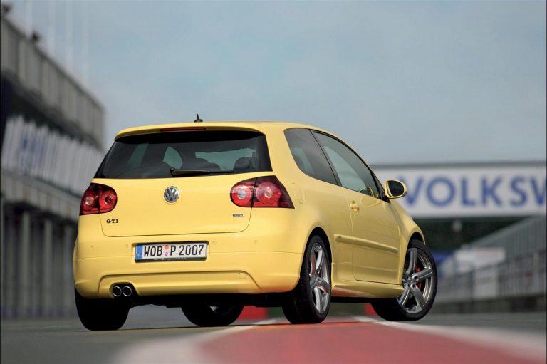 Volkswagen Golf GTI 1976-2020: la storia nelle immagini