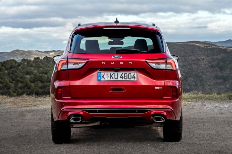 Ford Kuga 2020: immagini ufficiali