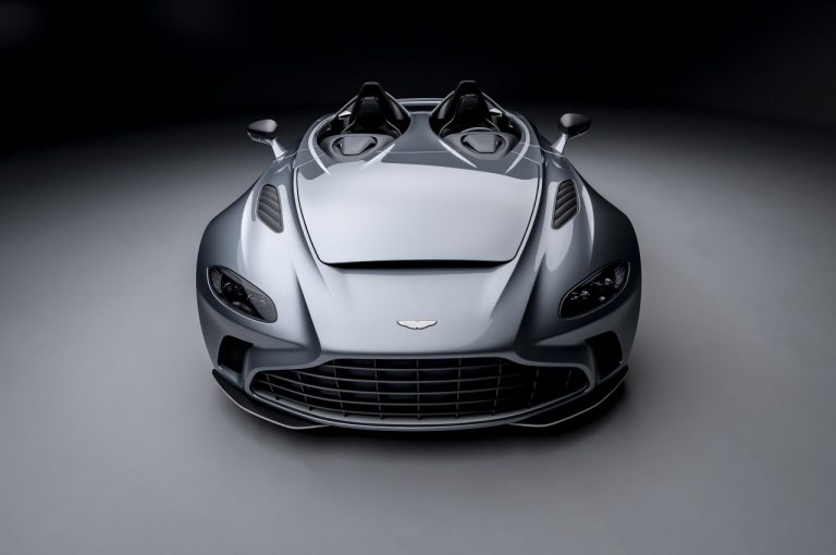 Aston Martin V12 Speedster 2020: nuove immagini ufficiali