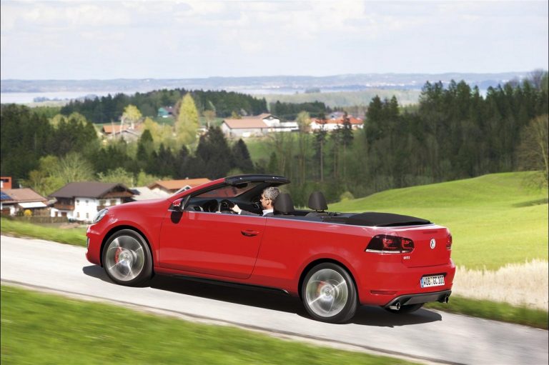 Volkswagen Golf GTI 1976-2020: la storia nelle immagini