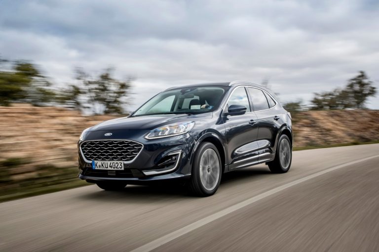 Ford Kuga 2020: immagini ufficiali