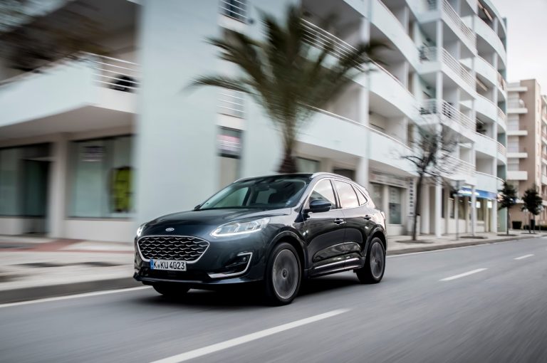 Ford Kuga 2020: immagini ufficiali