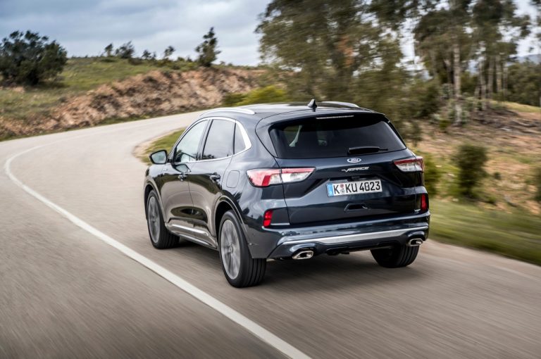 Ford Kuga 2020: immagini ufficiali