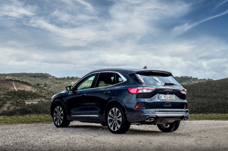 Ford Kuga 2020: immagini ufficiali