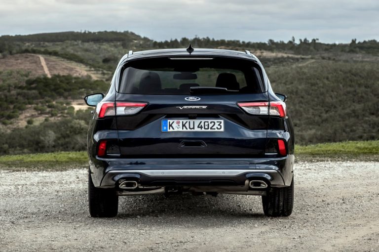 Ford Kuga 2020: immagini ufficiali