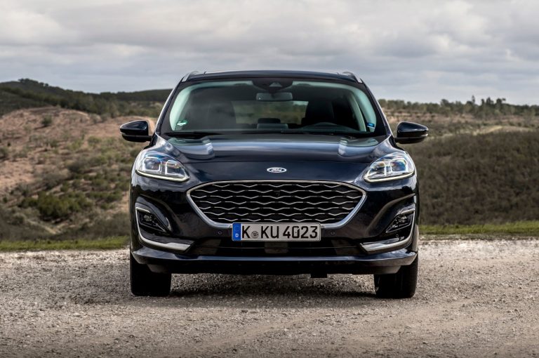 Ford Kuga 2020: immagini ufficiali