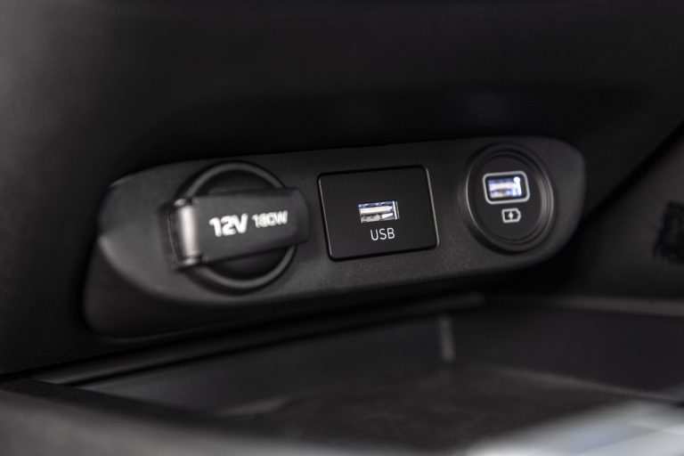 Hyundai Elantra 2021: immagini ufficiali