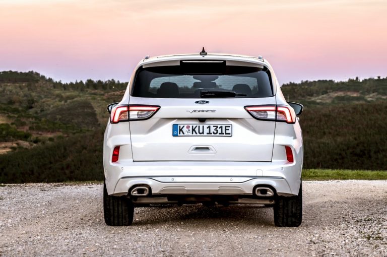 Ford Kuga 2020: immagini ufficiali