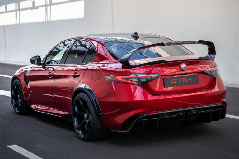 Alfa Romeo Giulia GTA 2020: immagini ufficiali