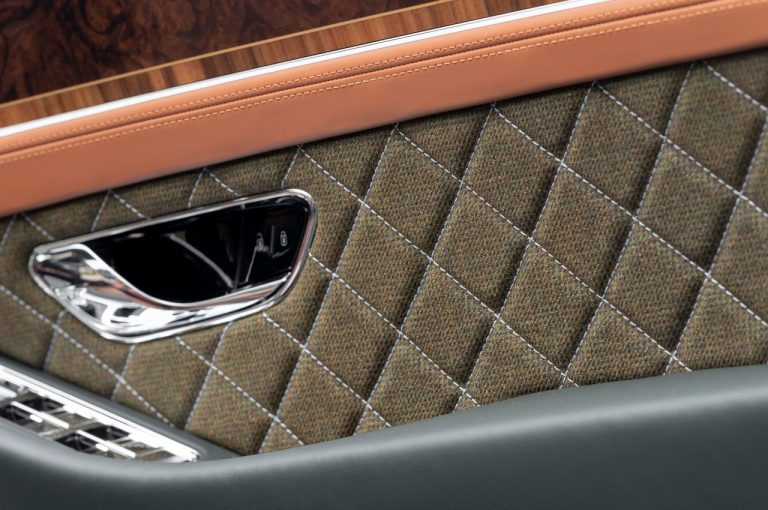 Bentley Continental GT Convertible Equestrian Edition 2020: immagini ufficiali