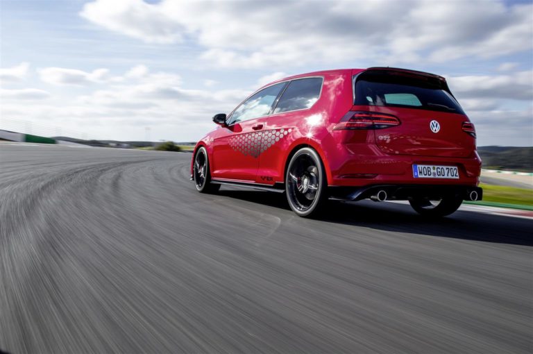 Volkswagen Golf GTI 1976-2020: la storia nelle immagini