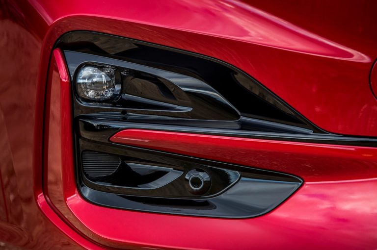 Ford Kuga 2020: immagini ufficiali