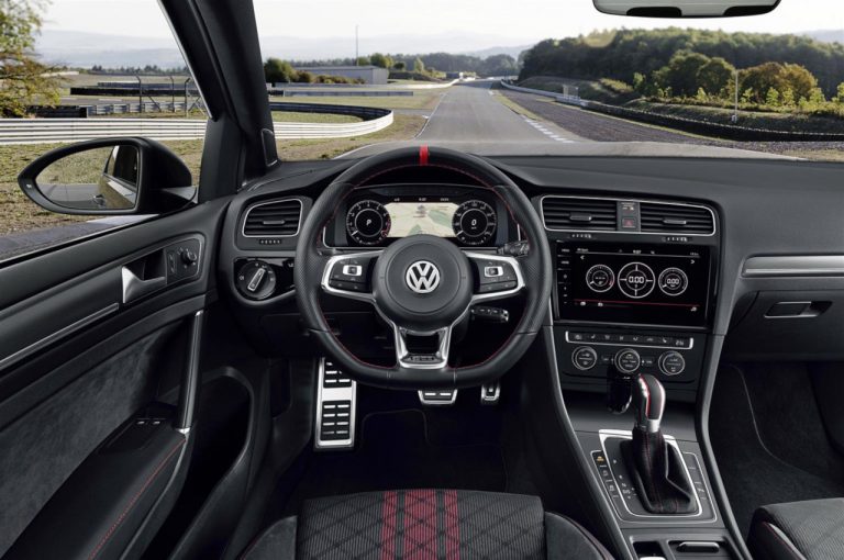 Volkswagen Golf GTI 1976-2020: la storia nelle immagini