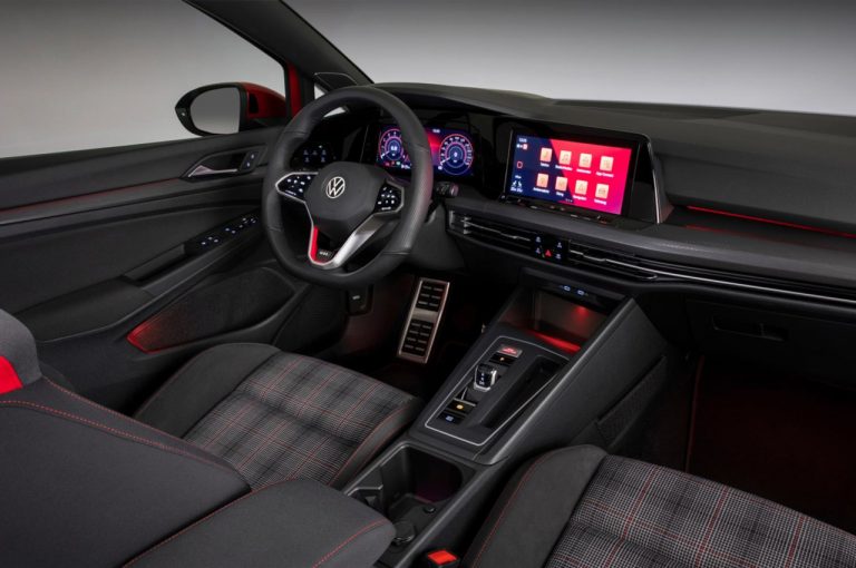 Volkswagen Golf GTI 1976-2020: la storia nelle immagini